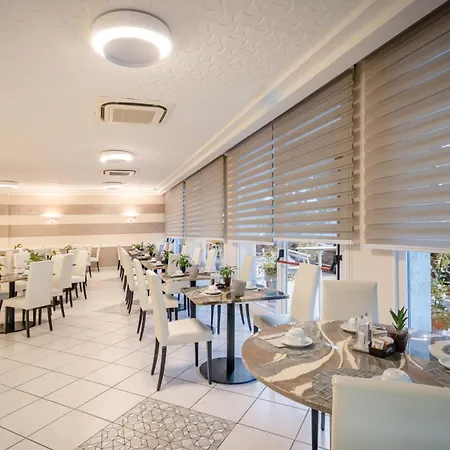 All'orologio 3 Stelle Superior Hotell Caorle